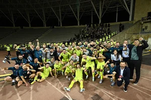 X | GNK Dinamo  : Dinamo Zagreb celebrates UEFA Champions League qualification. 